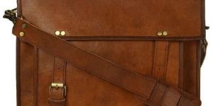 ZiBAG Goat Leather 15 Messenger Bag with Front Zip Pocket