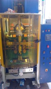 Vertical Collar Type Packing Machine with Volmetric Cup Filler