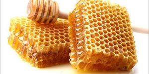 Natural Honeycomb Honey