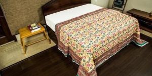 Maand Floral Printed Quilt