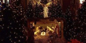 Polyresin Christmas Crib Set