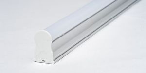 T5 LED Tube with Batten