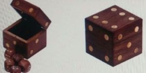 Wooden Dice Box
