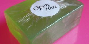 Transparent Olive Oil, Aloe Vera and Glycerin Soap