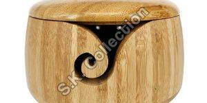 Yarn Bowl Organizer Home with Lid Storage Knitting Tool Non Slip Holes Wooden