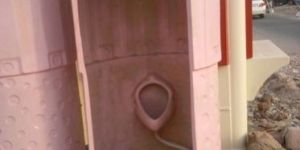 Portable Urinal Cabin