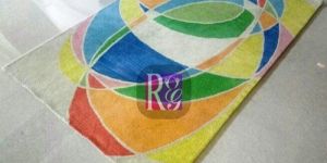 Geometric Design Wool Carpet