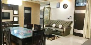 Service Apartments & Guest Houses