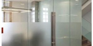 Frameless Glass Door