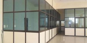 Plain Aluminium Partition