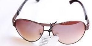 Plastic Fashionable Sunglasses