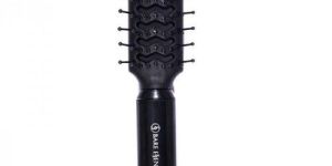 Plastic Styling Brush