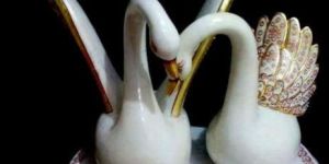Marble Swan Statue
