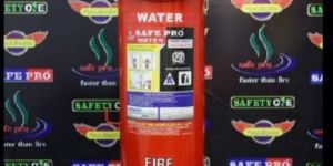 Water CO2 Type Fire Extinguisher