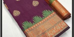 Women Golden Printed Saree with Blouse Piece