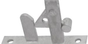 Self Locking Gate Latch