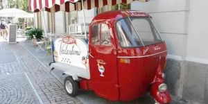 RETAIL KIOSKS - THREE WHEELER