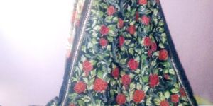 Hand Embroidered Aanchal.