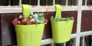 Wonderland Railing Planter in Green