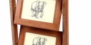 WOODEN ROTATING FRAME