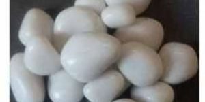 White Polished Pebble Stones