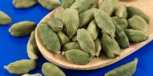 Raw Green Cardamom