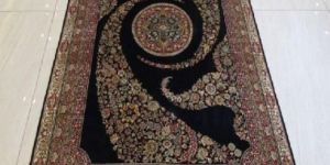 Hand Knotted Silk Carpets