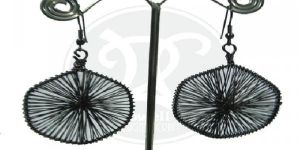 WIRE EARRING