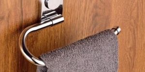 WALL MOUNTED BATHROOM ACCESSORIES