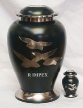 Home Brass Urns