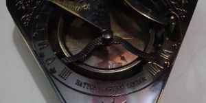 Triangular Compass Sundial