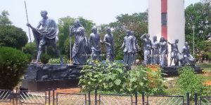 Fiberglass Dandi March Statue