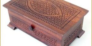 Custom Wooden Wine Gift Box