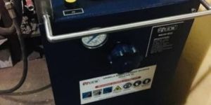 Pneumatic Dry Ice Blasting Machine