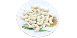 W400 Whole Cashew Nuts