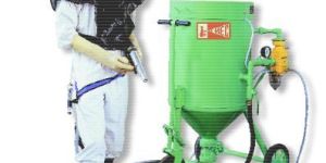Portable Abrasive Blasting Machine