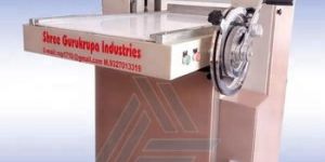 Zig Zag Cloth Cutting Machine