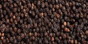Whole Black Pepper Seeds