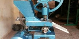 6 Die Camphor Tablet Making Machine