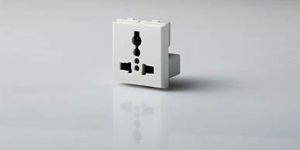 Universal Socket