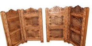 ANTIQUE WOODEN PARTITION SCREEN