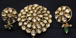 Kundan Pendent Set