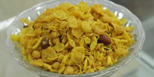Makai Chivda Namkeen