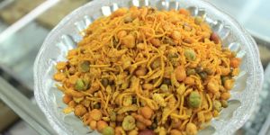 Navratan Mixture Namkeen