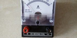 MR80 Voltmeter