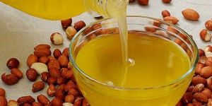Pure Groundnut Oil