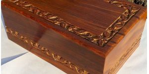 WOODEN PET MEMORIAL URNS