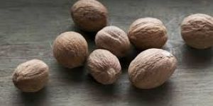 Whole Nutmeg