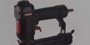 MUB 18-32 N Pneumatic Tacker