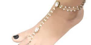 Ankur Youthfull Gold Plated White Pearl and Kundan Anklet for Women